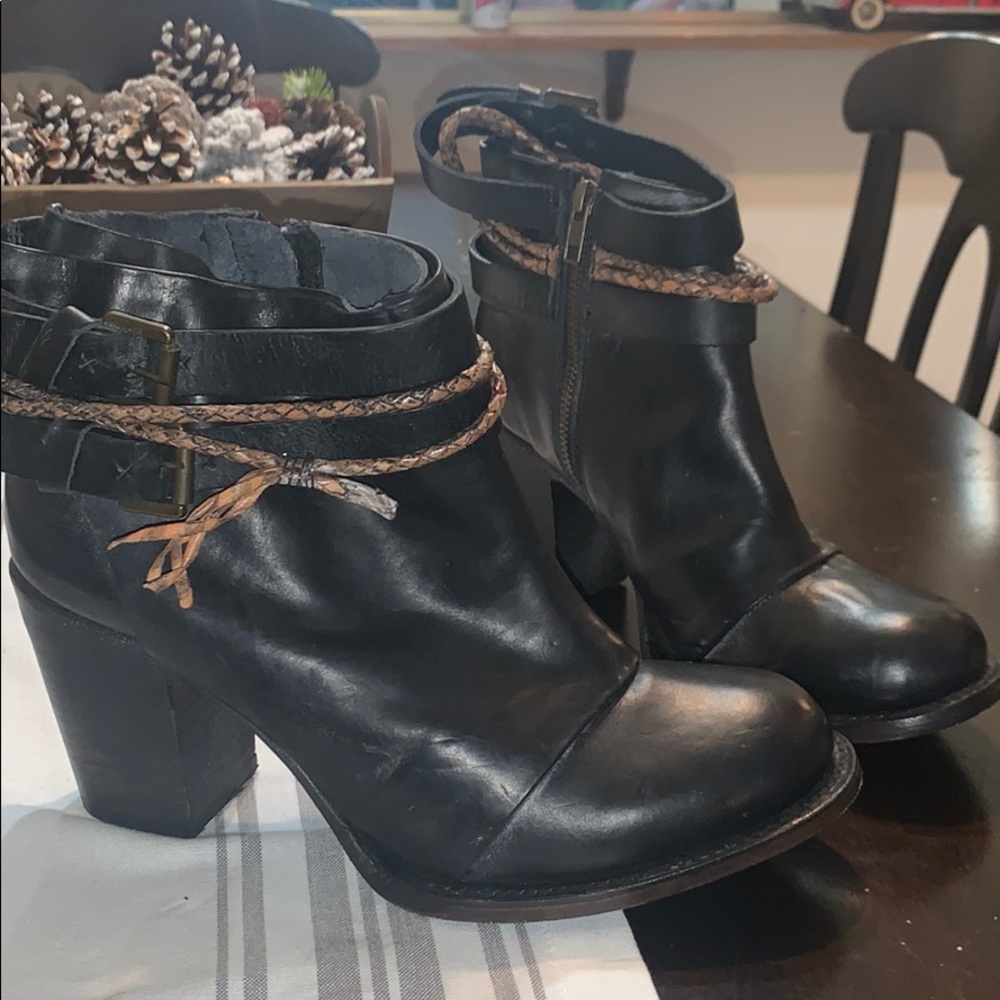 SIZE 11 FREEBIRD HEELS